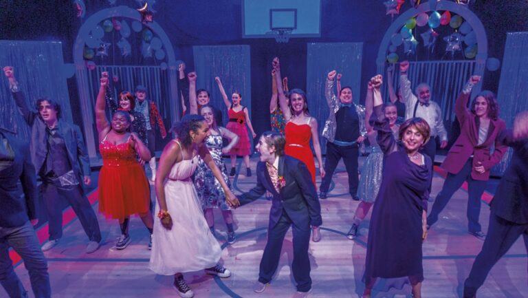 Critique de théâtre : « The Prom », Lost Nation Theater