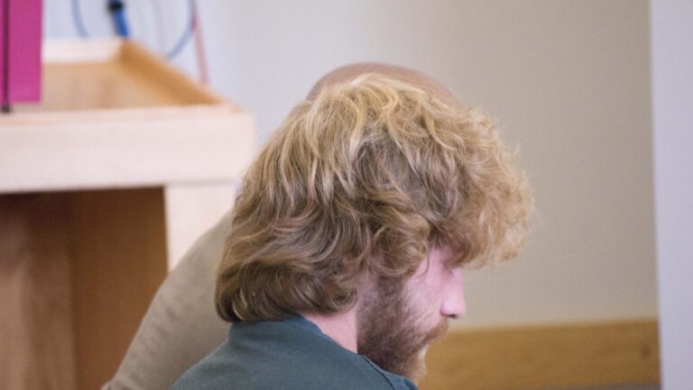 Un voisin accusé du meurtre d'une femme de 82 ans d'Enosburg