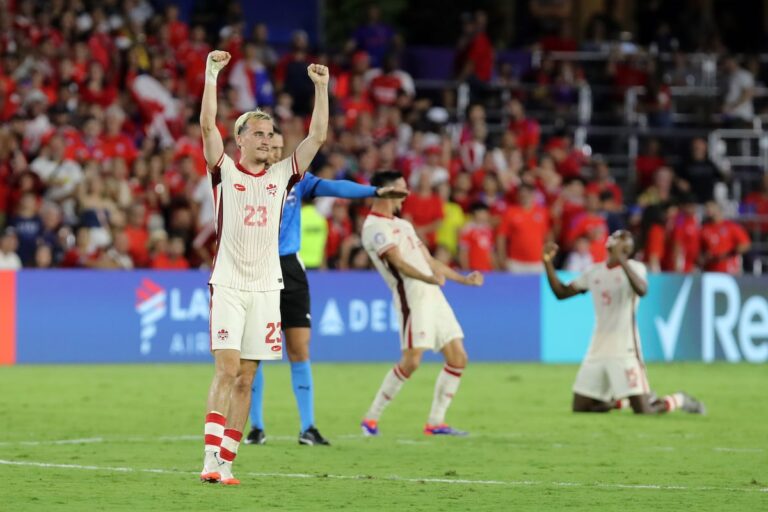 Après ses faux pas en Coupe du monde, le Canada démontre sa capacité d'adaptation à la Copa America