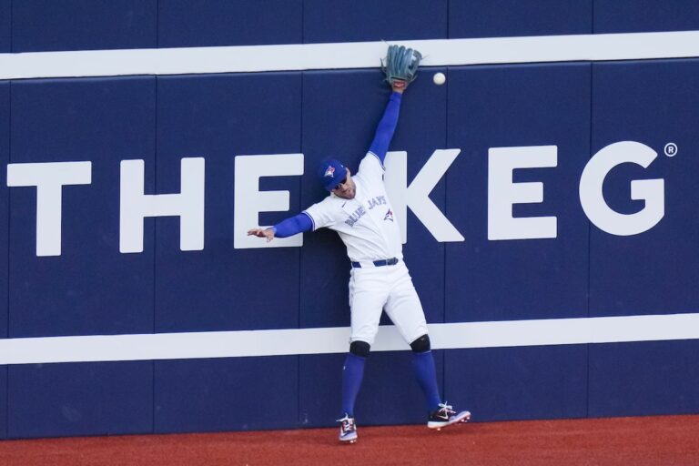 Bradley déroute les frappeurs de Toronto et les Rays écrasent les Blue Jays 13-0