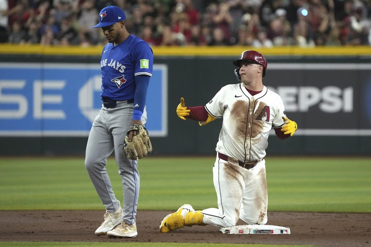 Carroll frappe deux circuits et inscrit six points alors que les Diamondbacks battent les Blue Jays 12-1