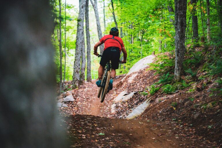 Cette ville de l’Ontario devrait être votre prochain camp de base pour vos aventures estivales