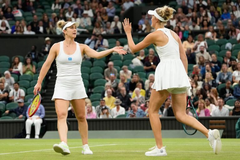 Dabrowski et sa partenaire Routliffe d'Ottawa ont été battues en finale du double féminin à Wimbledon