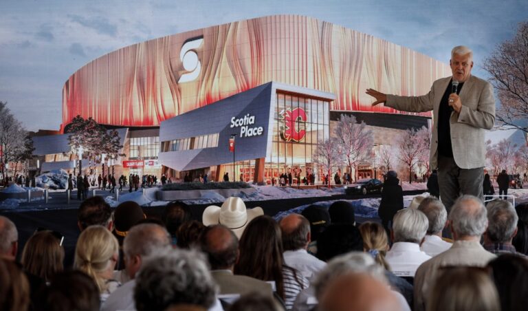 Début des travaux pour la construction d'un nouvel aréna de 800 millions de dollars pour les Flames de Calgary