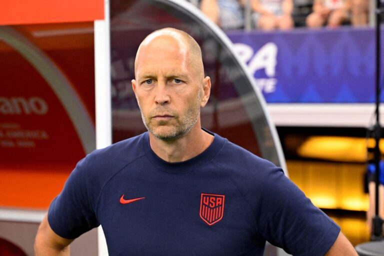 Gregg Berhalter, entraîneur de l'équipe américaine de football masculin, a été limogé après son élimination au premier tour de la Copa America