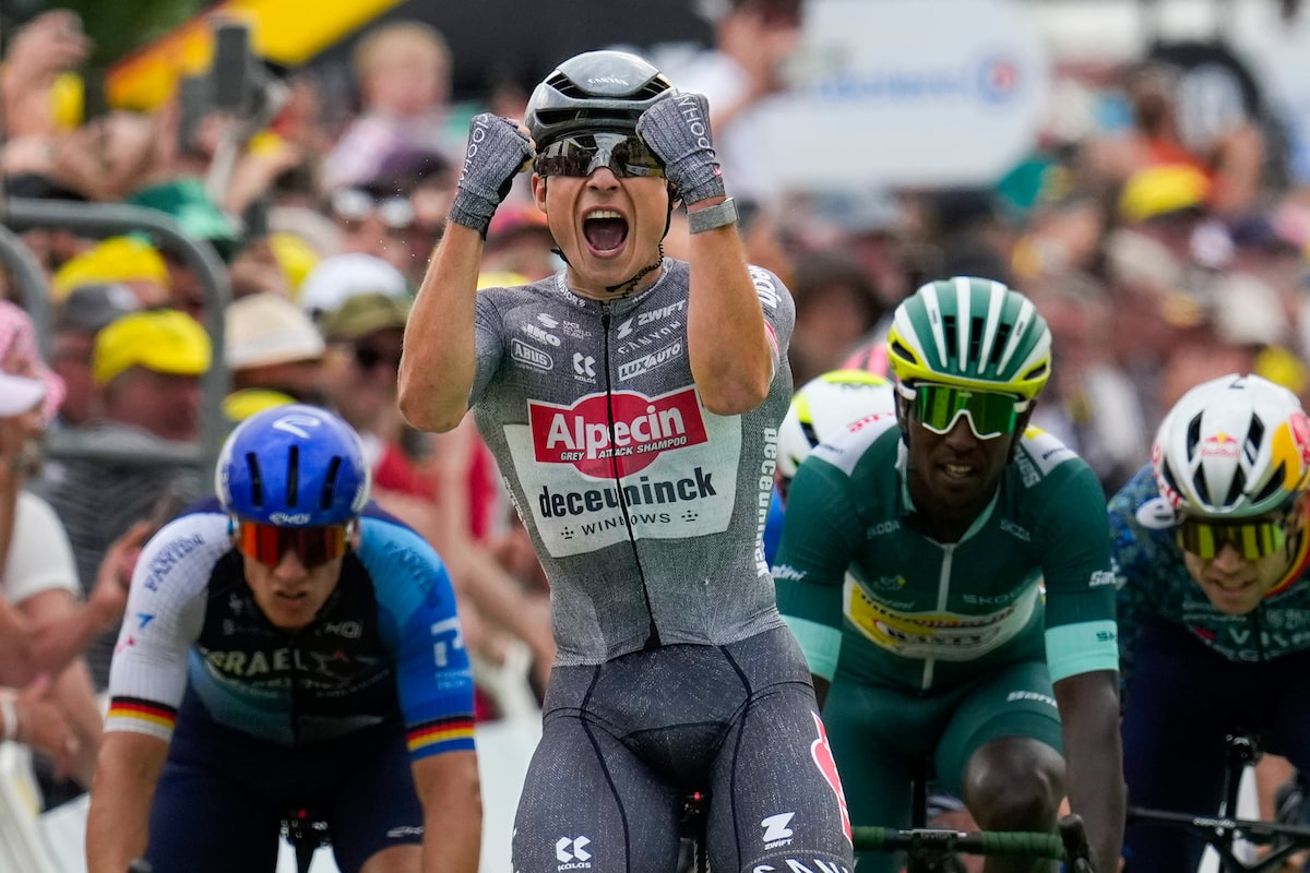 Jasper Philipsen s'impose enfin au sprint et remporte la 10e étape du Tour de France
