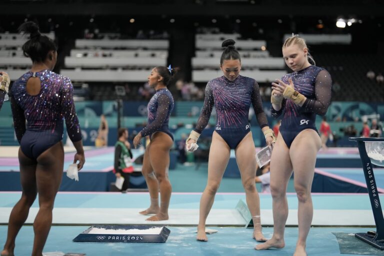 Jeux olympiques de Paris : Simone Biles mène la charge des gymnastes plus âgées aux Jeux olympiques qui redéfinissent leur sport
