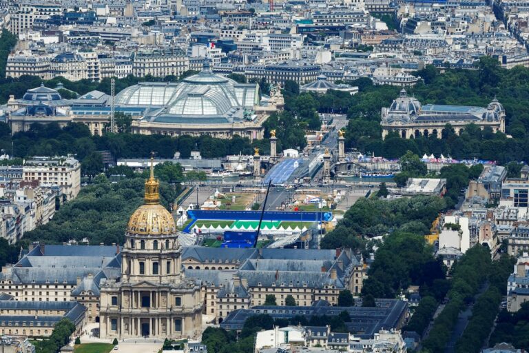 Jeux olympiques de Paris : les hôteliers baissent leurs prix dans une ultime tentative pour attirer les voyageurs
