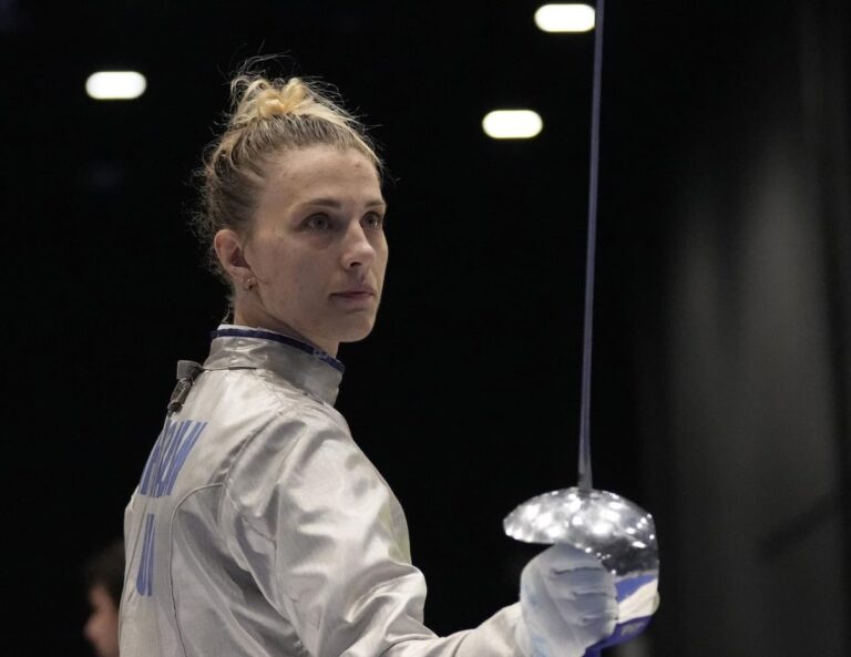 Jeux olympiques de Paris : pour les athlètes ukrainiens, la joie se mêle à la tristesse alors que la guerre fait toujours rage