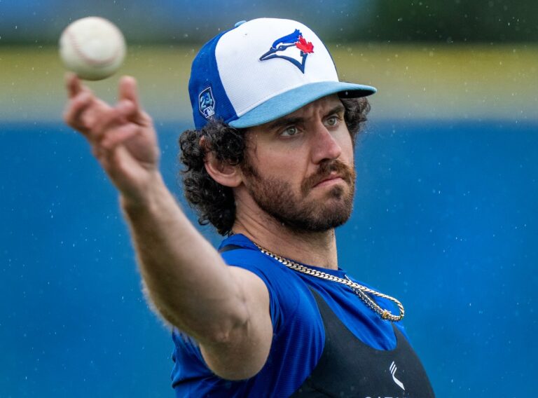Jordan Romano, le lanceur de relève des Blue Jays, absent au moins six semaines après une opération arthroscopique