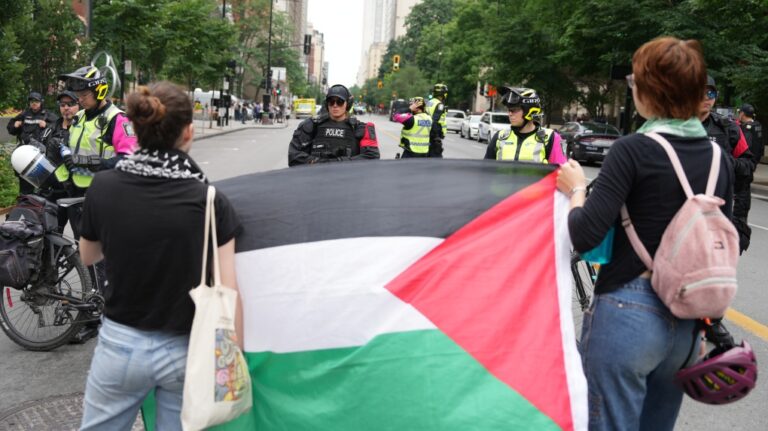 L'Université McGill s'interroge sur les conséquences pour les étudiants et le désinvestissement après le démantèlement d'un camp pro-palestinien