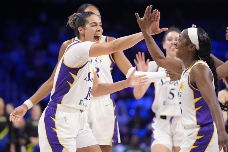 La WNBA se dirige vers la pause olympique avec un grand week-end All-Star, une confrontation entre l'équipe américaine et les vedettes de la ligue