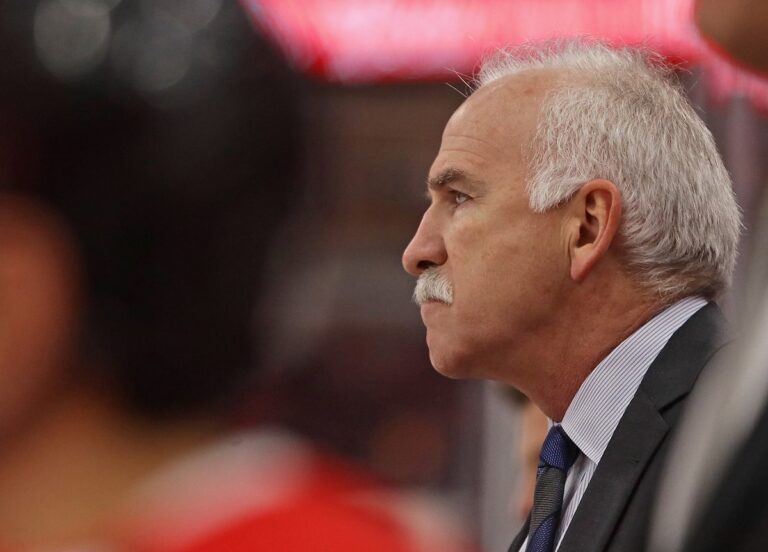 La réintégration du trio des Blackhawks dans la LNH soulève plus de questions qu'elle ne répond