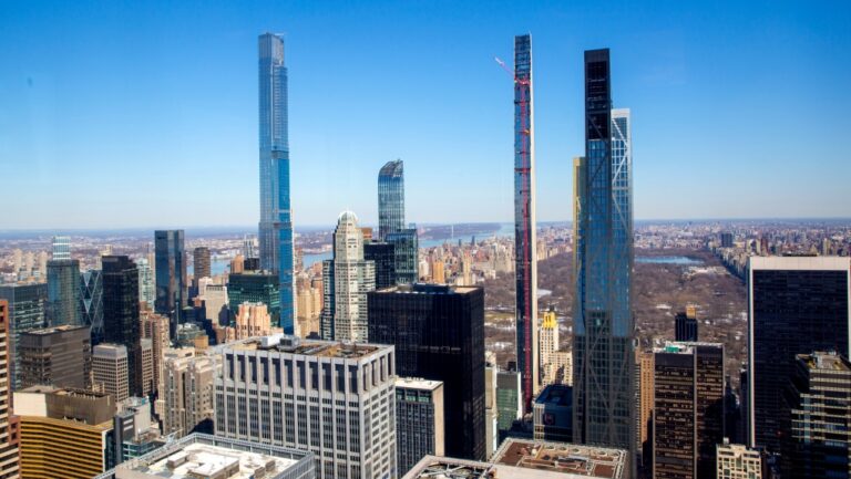 La vente du condo de l'ambassadeur à New York devrait « dépasser » les 9 millions de dollars, selon le gouvernement