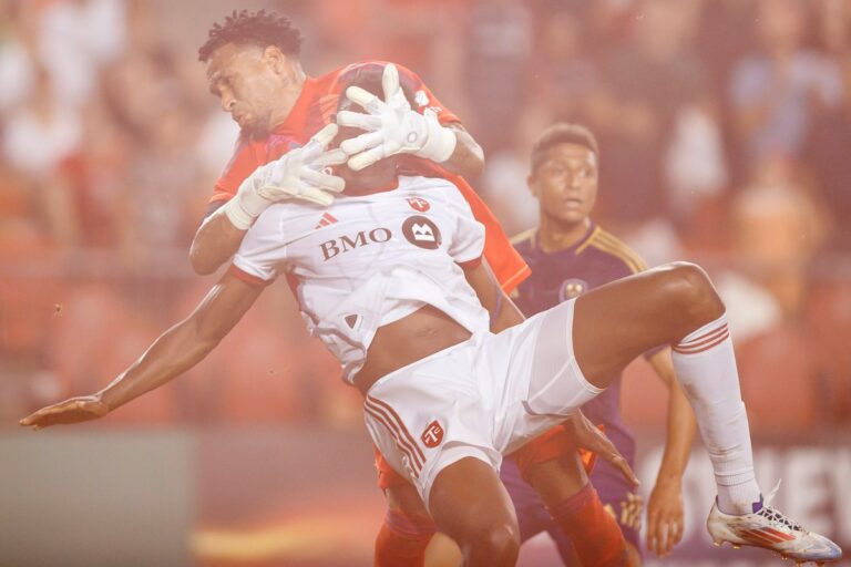 Le Toronto FC ne parvient pas à conserver son avance face à Orlando et subit une cinquième défaite consécutive