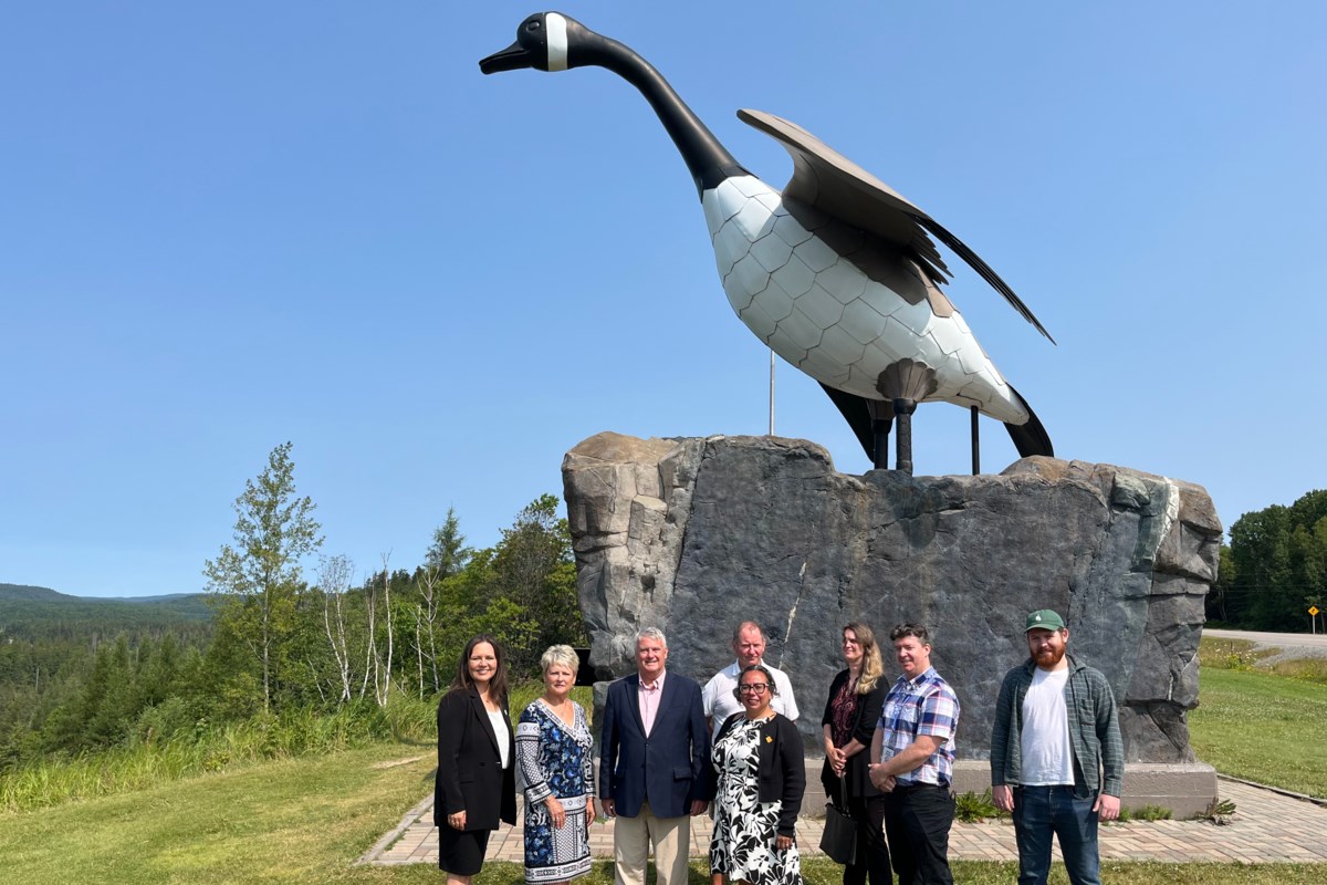 Le gouvernement fédéral finance le développement économique et les postes de techniciens forestiers