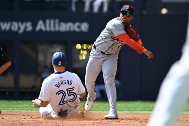 Le grand chelem de Rogers permet aux Tigers de Détroit de battre les Blue Jays de Toronto 7-3