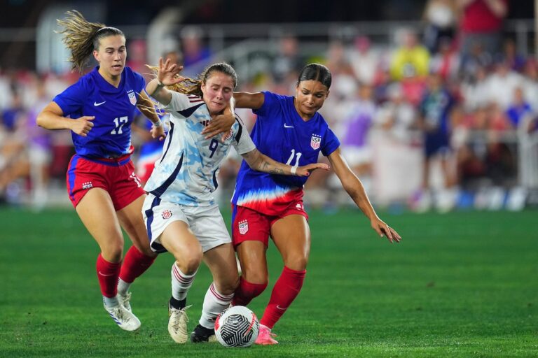 L'équipe féminine de football des États-Unis affronte la chaleur et fait match nul contre le Costa Rica lors de la dernière préparation olympique