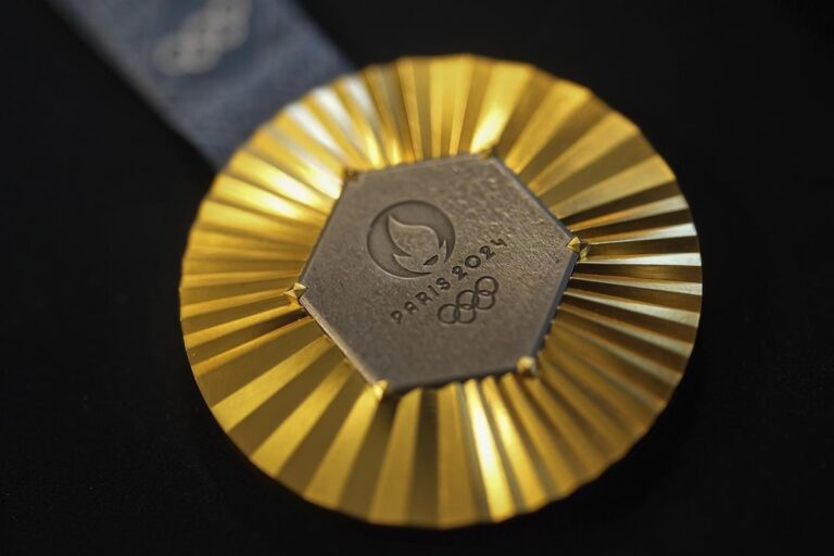 Les États-Unis sont favoris pour la première place du tableau des médailles aux Jeux de Paris, tandis que la Chine pourrait se battre pour la plupart des médailles d'or