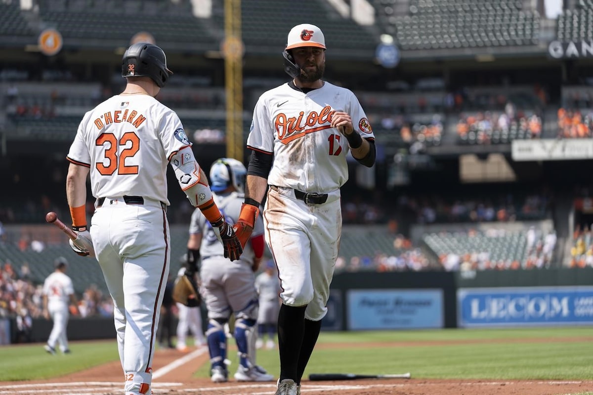 Les Orioles écrasent les Blue Jays 11-5 lors du premier match d'un programme double