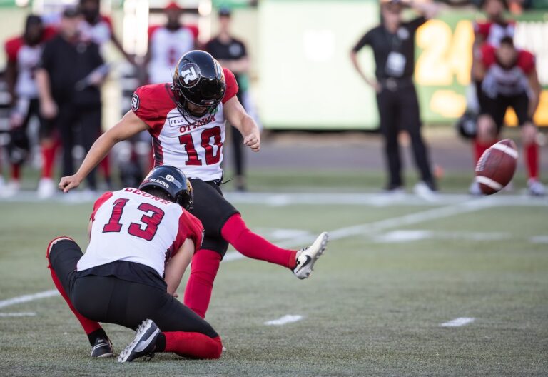 Les Redblacks se mobilisent tôt et tard pour vaincre les Elks, qui n'ont toujours pas gagné, 37-34