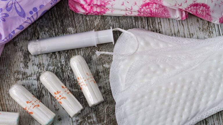 A small pilot study detected lead in both organic and nonorganic tampons, but further research is needed to determine whether the heavy metals might leach into the body and impact health. (ondacaracola photography/Moment RF/Getty Images/File via CNN Newsource)