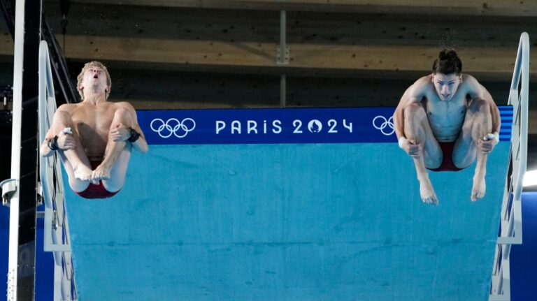 « Nous sommes aux anges » : le Club de plongeon de Pointe-Claire célèbre la médaille de bronze d'un ancien élève