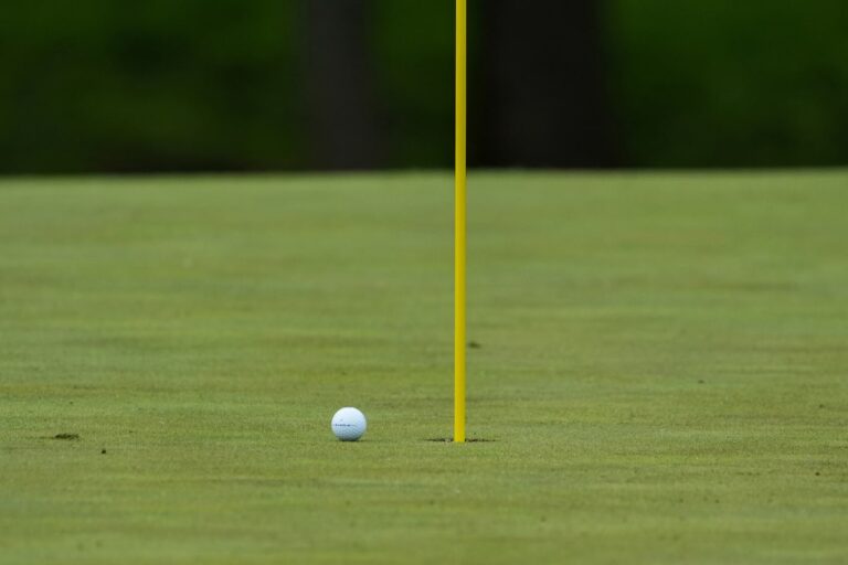 Shauna Liu prend la tête du Championnat canadien junior de golf féminin