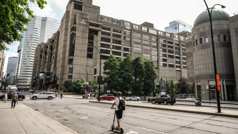 Trois hôtels de Montréal déclenchent une grève surprise de 24 heures