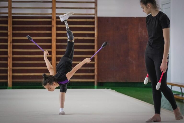 Une jeune gymnaste offre de l'espoir à l'Ukraine alors que l'avenir olympique du pays est menacé par la guerre en cours en Russie