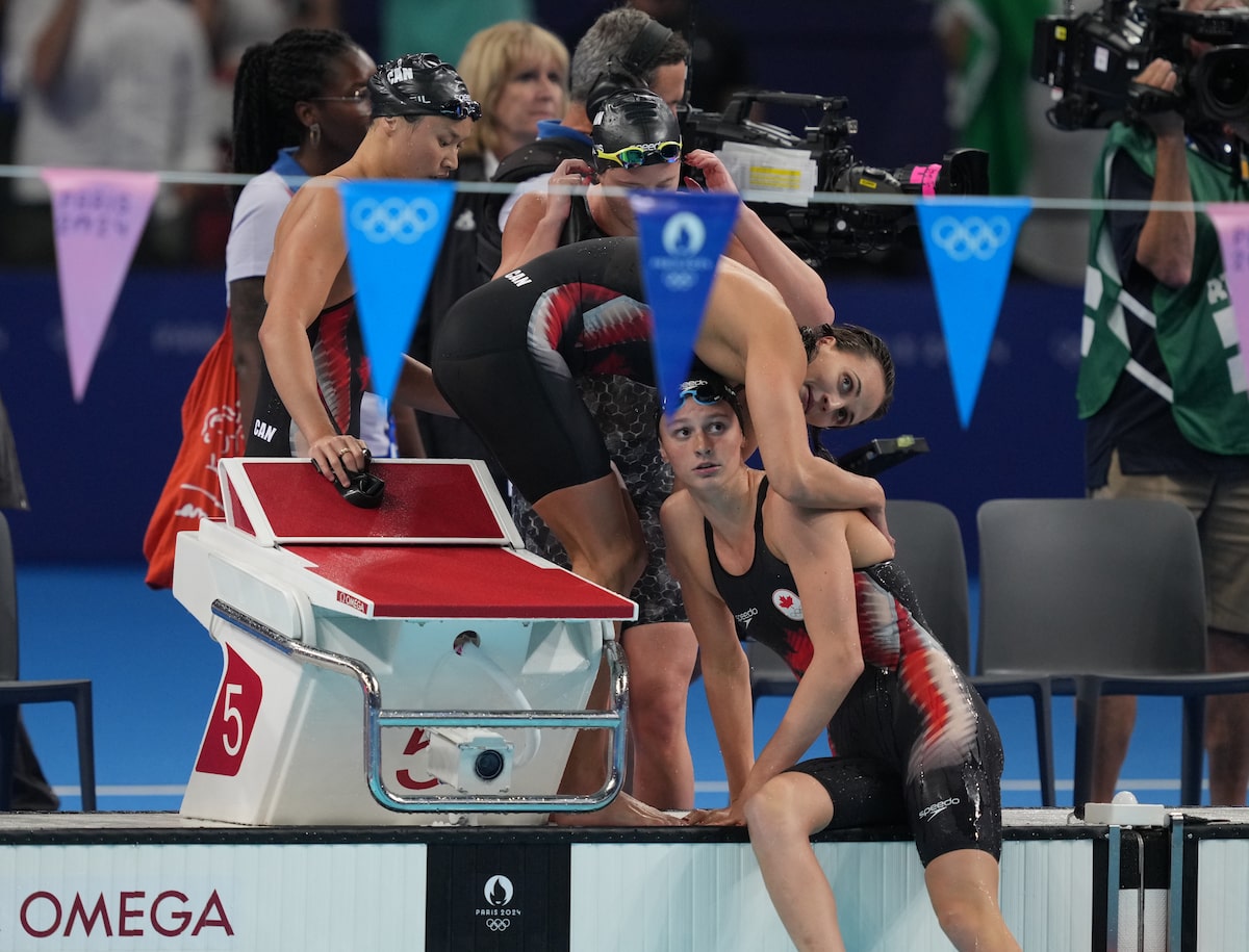 L'équipe canadienne de relais féminin rate de peu une médaille historique en natation; les hommes se classent cinquièmes