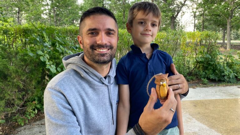 Un homme de Regina utilise son amour de la sculpture et des jeux pour créer une chasse au trésor unique