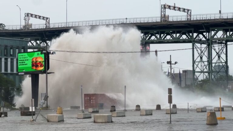 Un vaste secteur de Montréal est sous avis d'ébullition d'eau après l'éruption d'une « énorme » conduite d'eau