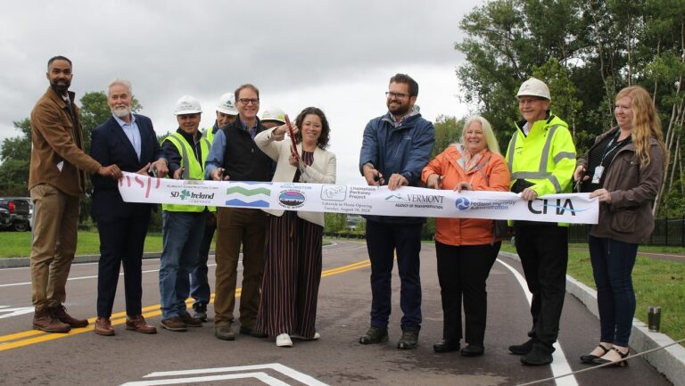 Burlington ouvre le premier tronçon de la promenade Champlain, longtemps retardée