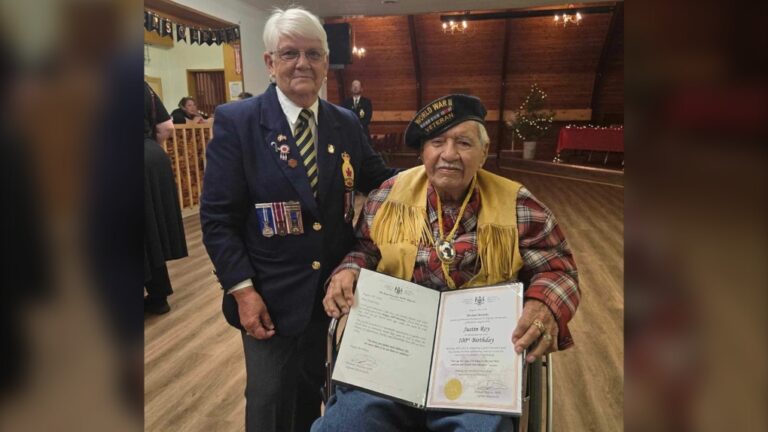 Un vétéran de la Seconde Guerre mondiale de l'île Manitoulin célèbre son 100e anniversaire