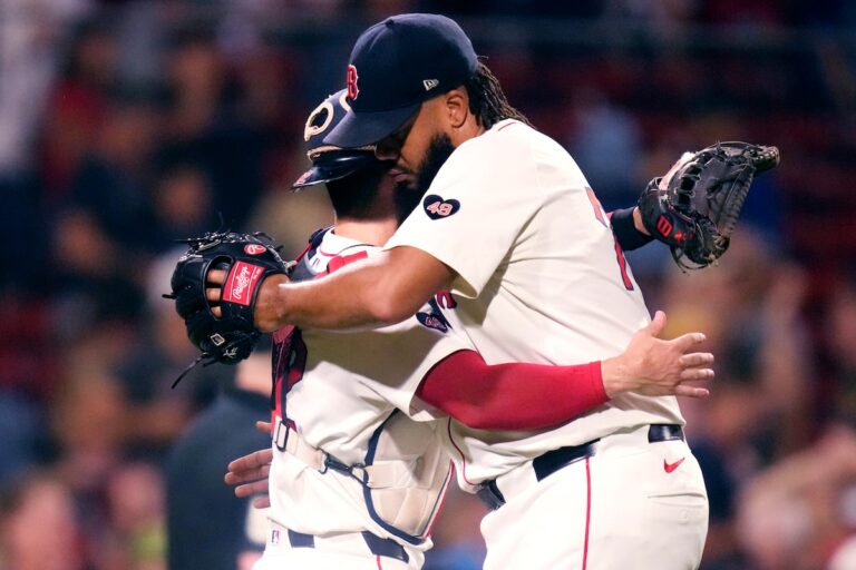 Brayan Bello et Kenley Jansen s'associent pour un blanchissage à deux coups sûrs et les Red Sox battent les Blue Jays 3-0
