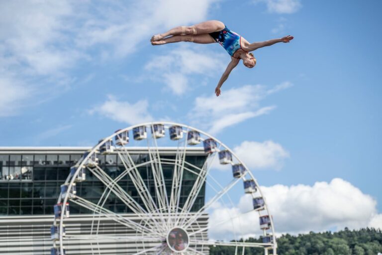 Carlson est prêt à vivre son rêve lors du Red Bull Cliff Diving World Series à Montréal