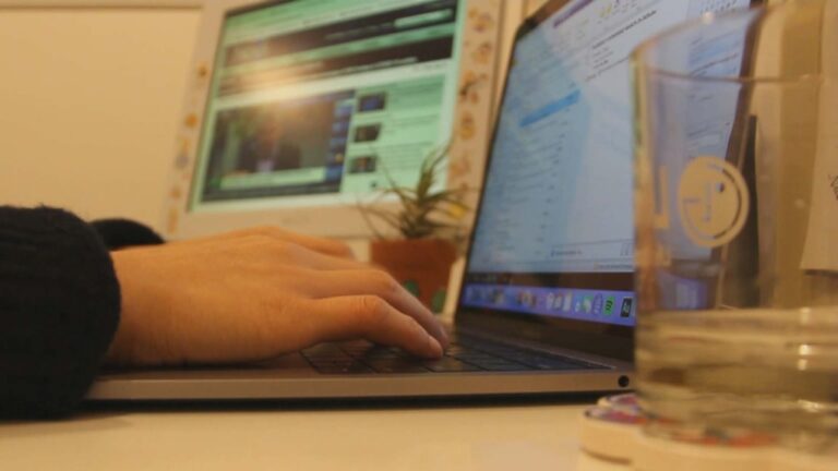 De moins en moins d’employeurs laissent les Canadiens travailler à domicile, selon les données