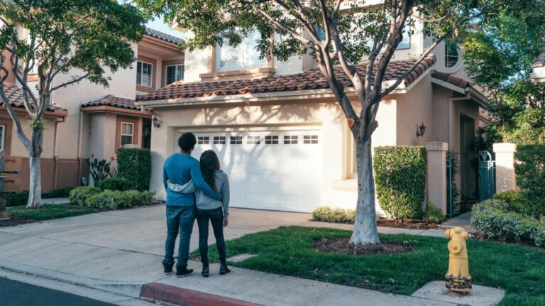 Des changements sont à venir dans les règles hypothécaires. Est-ce que cela vous aidera à acheter une nouvelle maison ?