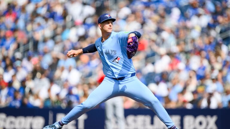 Francis perd son match sans coup sûr en fin de match, mais aide les Blue Jays à remporter une victoire de 3-1 contre les Angels