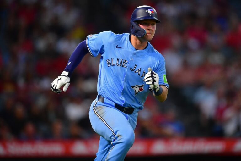 Francis tire un joyau, Wagner obtient trois coups sûrs lors de ses débuts en MLB alors que les Blue Jays battent les Angels 4-2