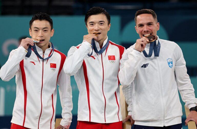 Gymnastique aux JO de Paris : la Chine fait un doublé aux anneaux, Liu conserve son titre