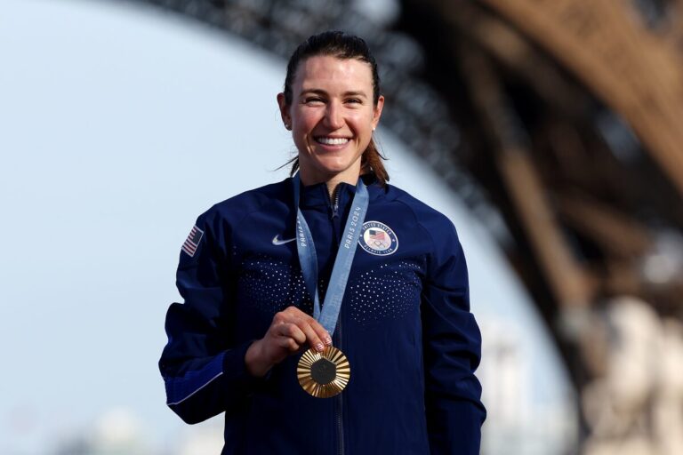 JO de Paris : Kristen Faulkner crée la surprise dans la course en ligne féminine