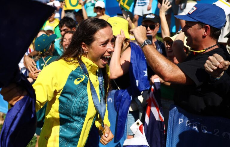 JO de Paris : l'Australienne Noemie Fox et le Néo-Zélandais Finn Butcher remportent leurs premières médailles d'or en kayak cross