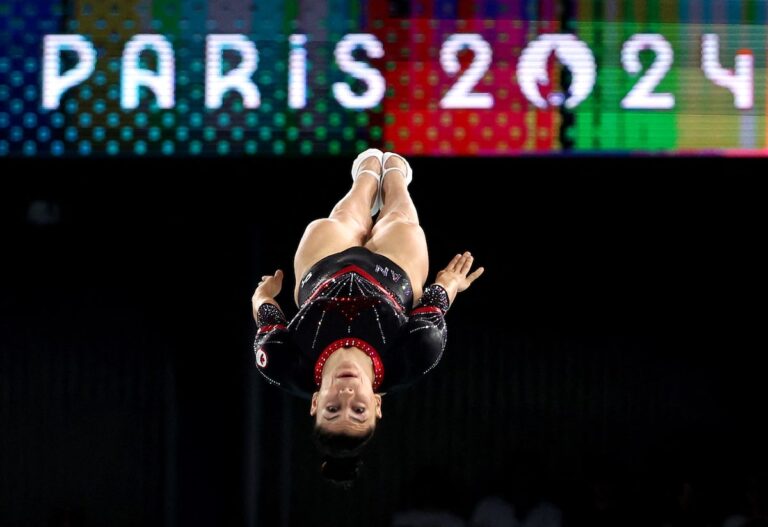 JO de Paris : la Canadienne Sophiane Méthot remporte le bronze en trampoline féminin pour ses débuts olympiques