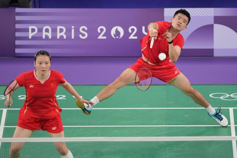 JO de Paris : le Chinois Huang repart de Paris avec une médaille d'or et une bague en diamant