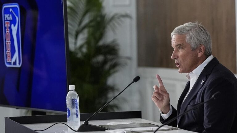 Jay Monahan prône la patience pour que le PGA Tour obtienne un accord d'investissement avec les bailleurs de fonds saoudiens de LIV