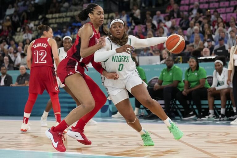 Jeux olympiques de Paris : A'ja Wilson et Jackie Young aident les États-Unis à vaincre le Nigeria 88-74 et à atteindre les demi-finales du basket féminin