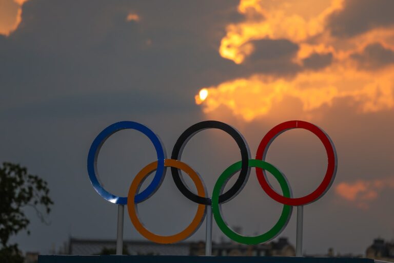 Jeux olympiques de Paris : le hockeyeur australien Tom Craig libéré après une arrestation pour possession de cocaïne, s'excuse