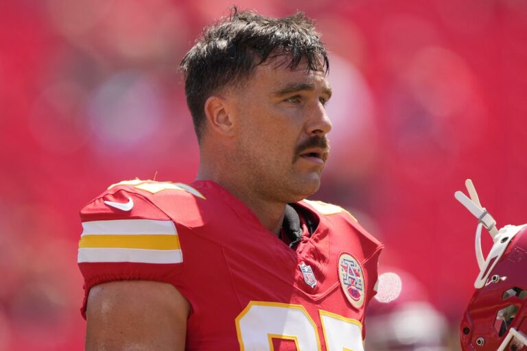 Kelce encaisse : Travis et Jason Kelce emmènent le podcast populaire « New Heights » sur Wondery d'Amazon